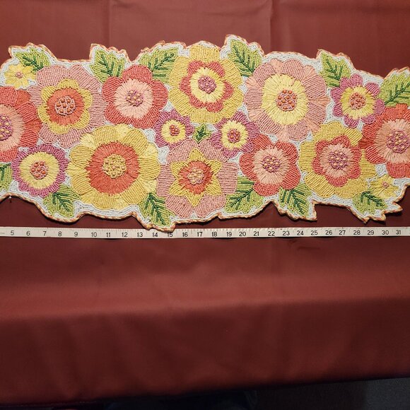 Beaded Centerpiece - Picture 1 of 7